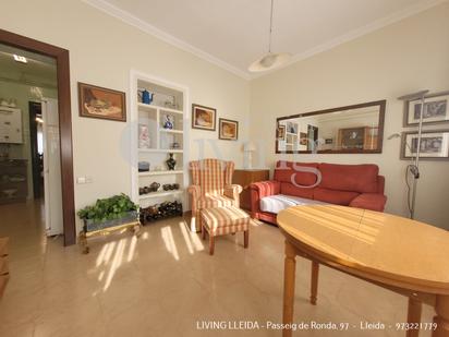 Living room of Flat for sale in  Lleida Capital  with Heating, Parquet flooring and Oven