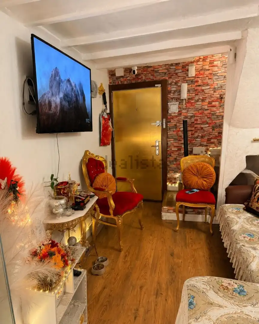 Living room of Study for sale in Barcelona  with Air Conditioner, Heating and Furnished