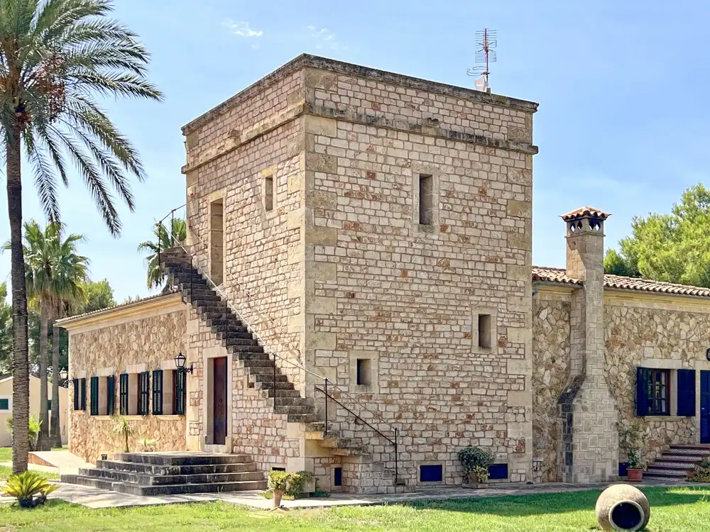 Vista exterior de Casa o xalet en venda en Ses Salines amb Aire condicionat, Calefacció i Terrassa