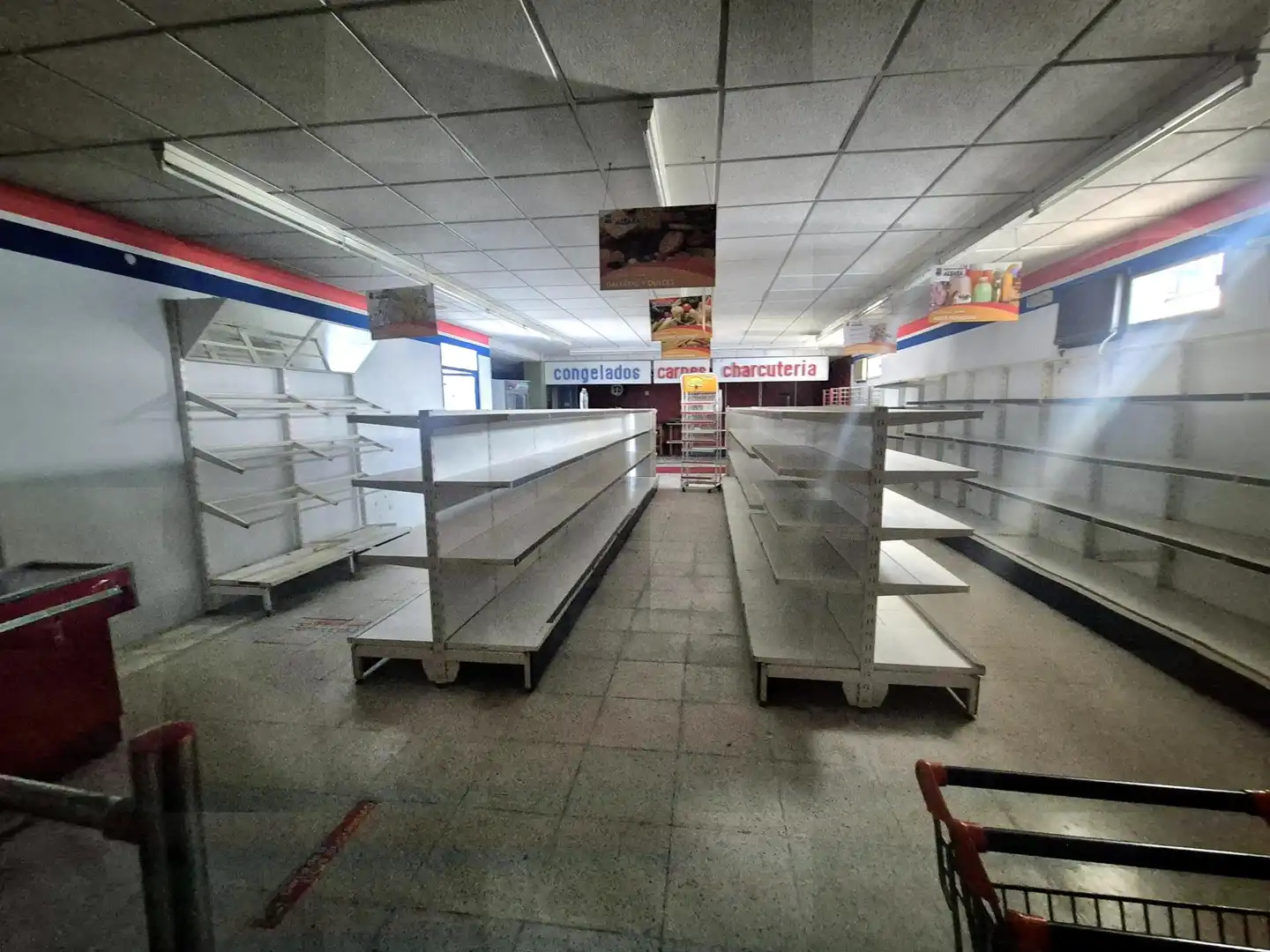 Local en venda en Montijo amb Calefacció
