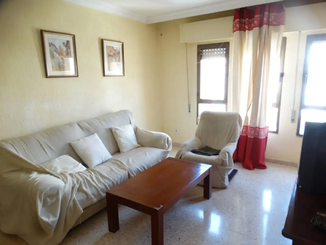 Sala d'estar de Pis en venda en Huelva amb Traster i Moblat