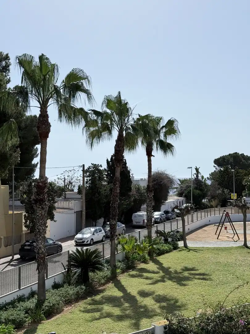 Vista exterior de Pis en venda en Santa Eulària des Riu amb Aire condicionat, Calefacció i Terrassa
