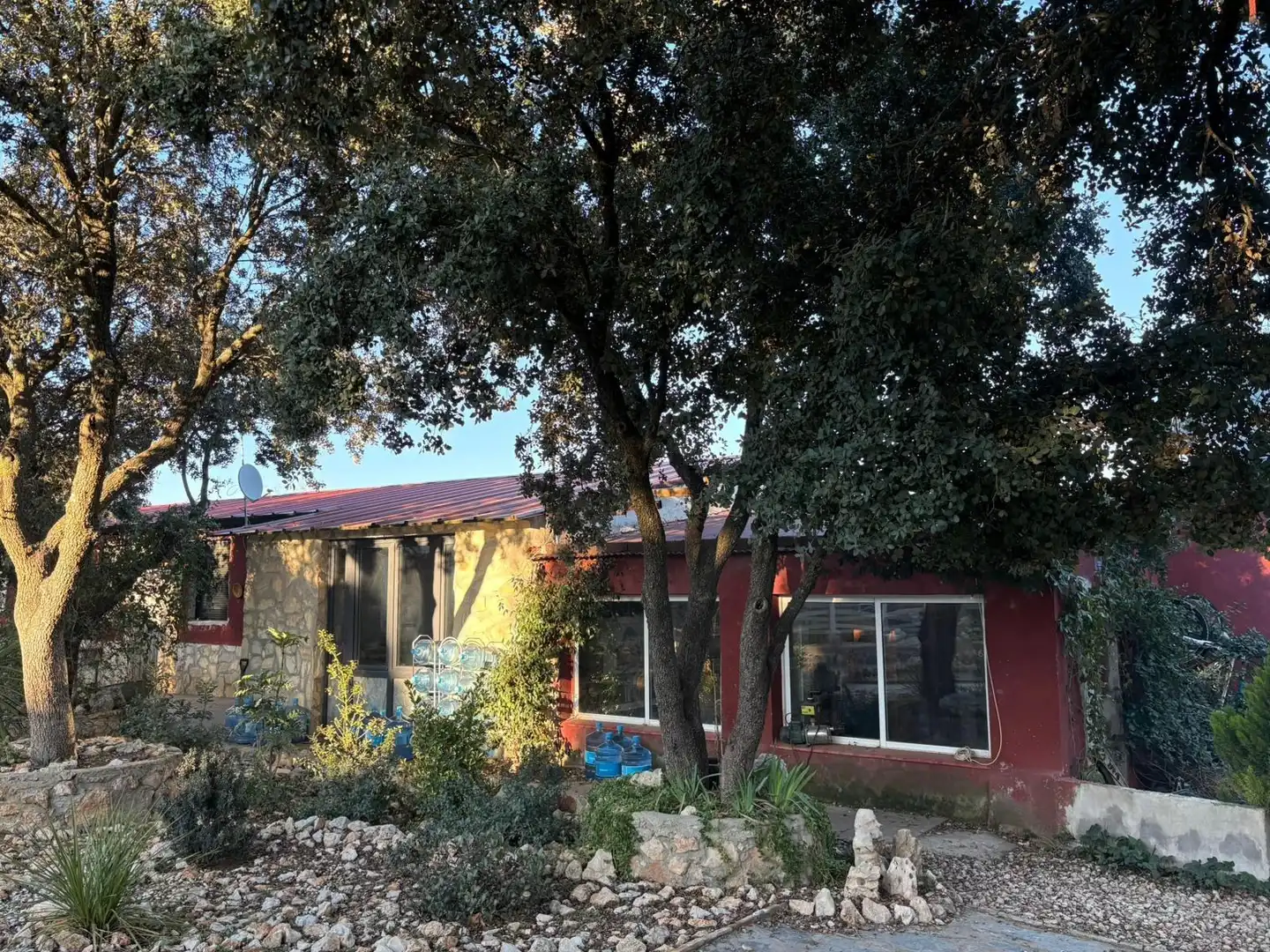 Vista exterior de Casa o xalet en venda en Loranca de Tajuña amb Aire condicionat, Calefacció i Jardí privat