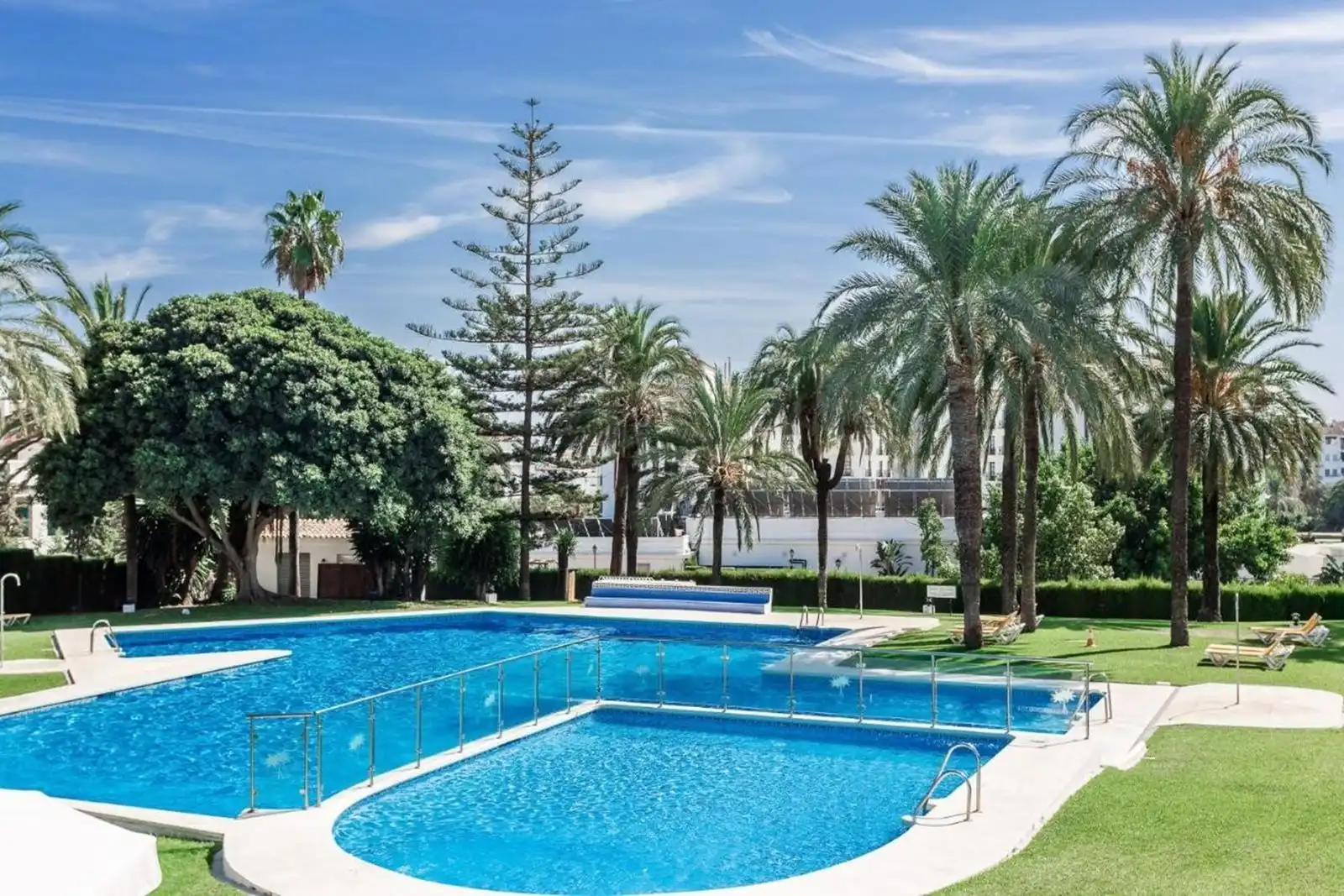 Apartament amb piscina en venda a Nueva Andalucía, imagen 21
