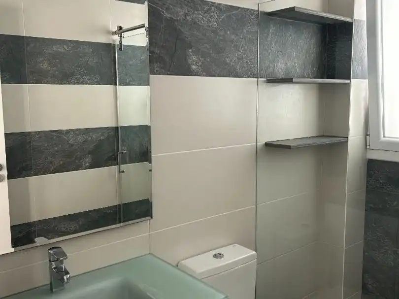 Bany de Pis en venda en Cambrils amb Aire condicionat, Terrassa i Balcó