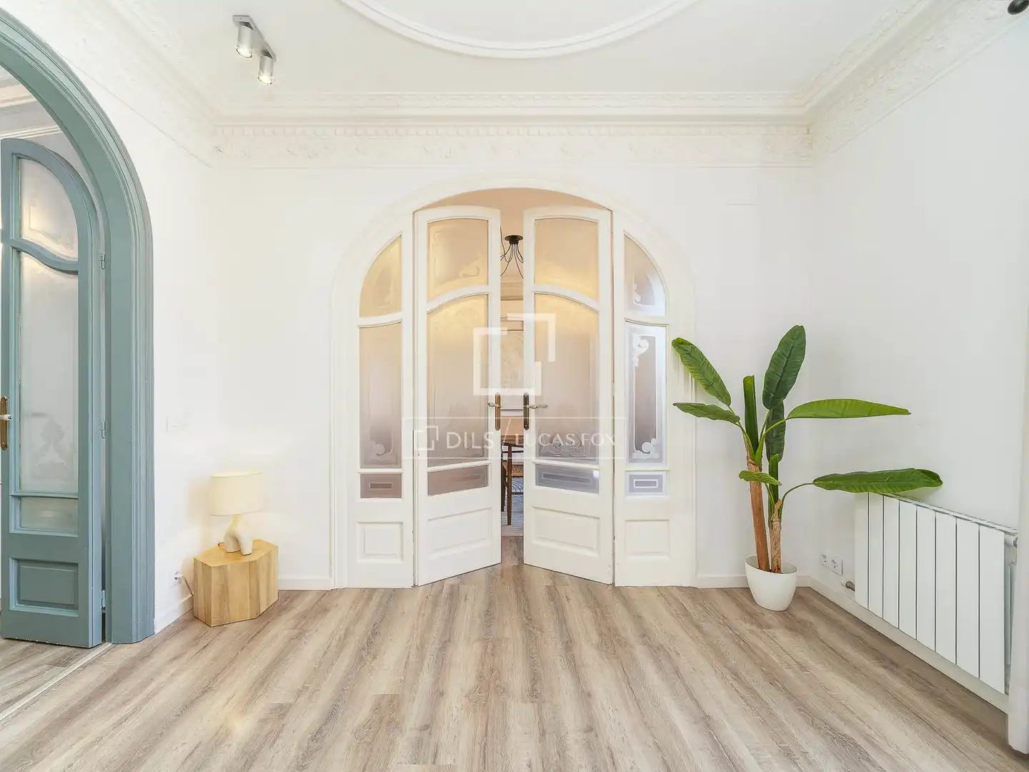 Flat for sale in Barcelona  with Air Conditioner, Terrace and Furnished