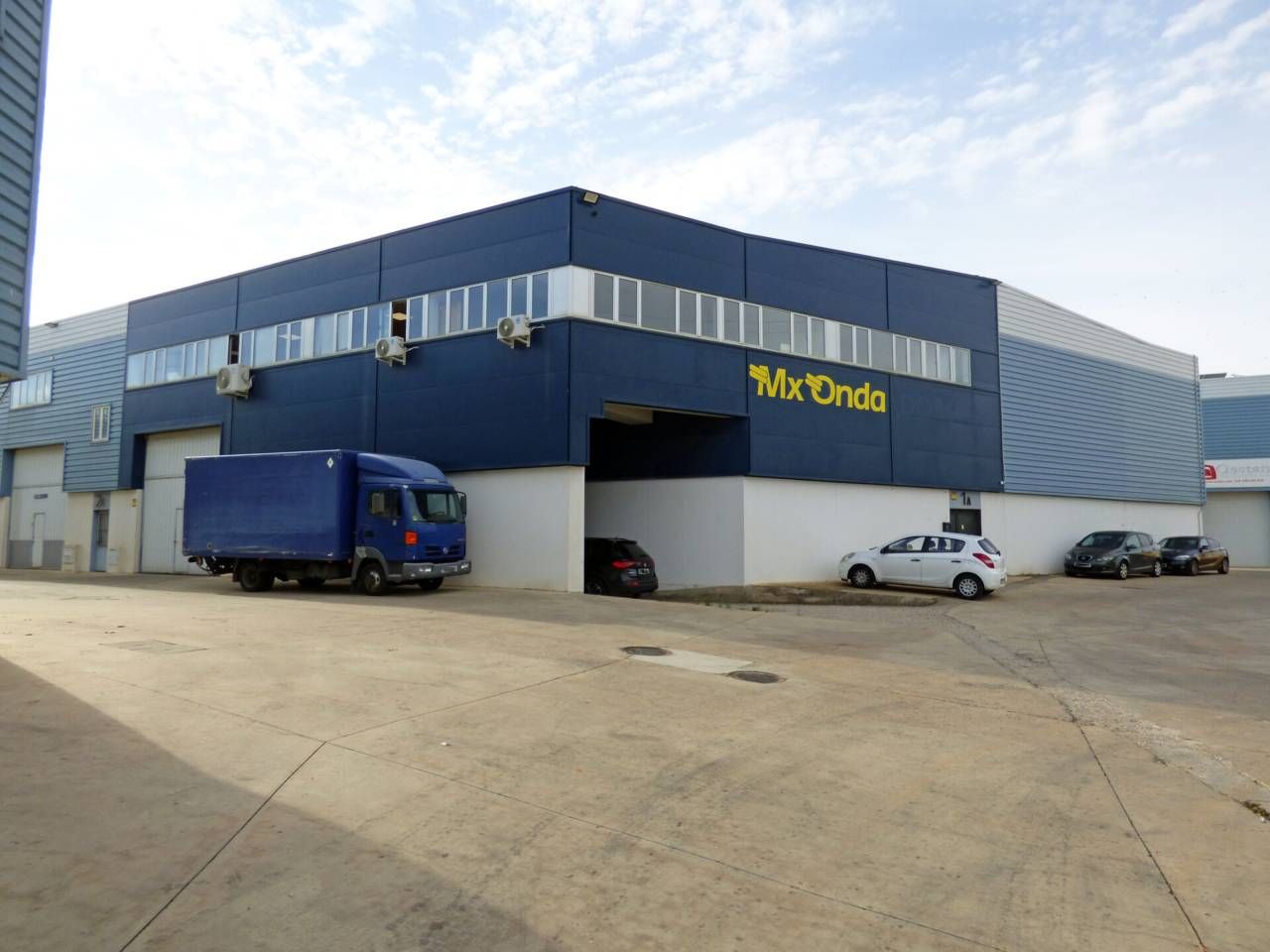 Exterior view of Industrial buildings for sale in Alovera