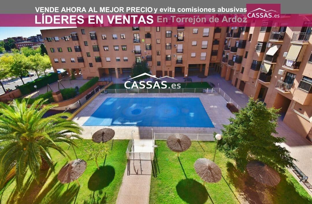 Exterior view of Flat for sale in Torrejón de Ardoz  with Air Conditioner, Heating and Terrace