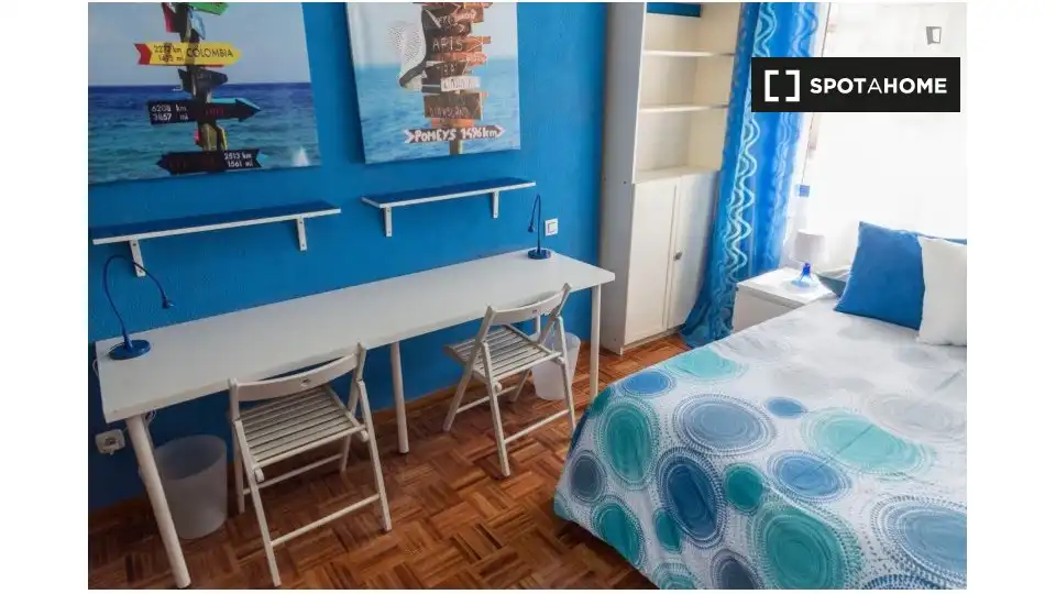 Habitación de Piso de alquiler en Alcalá de Henares con Aire acondicionado, Calefacción y Amueblado