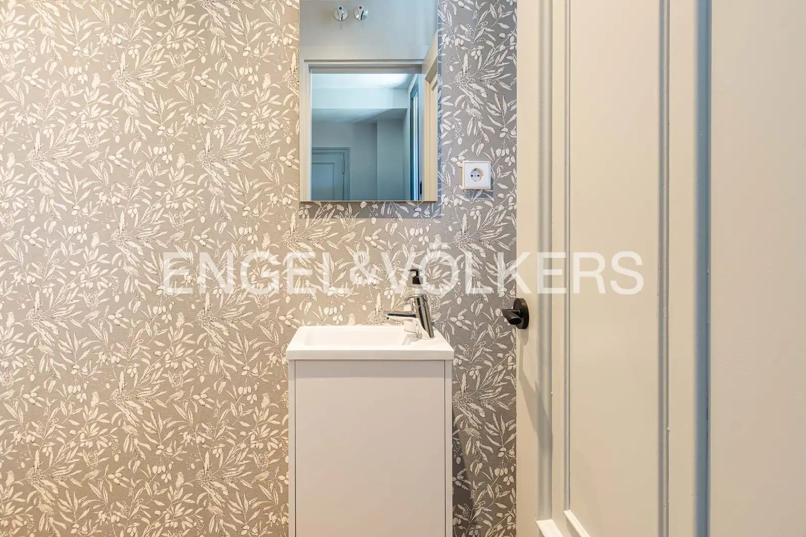 Bathroom of Houses for rent in Pozuelo de Alarcón  with Heating, Private garden and Terrace