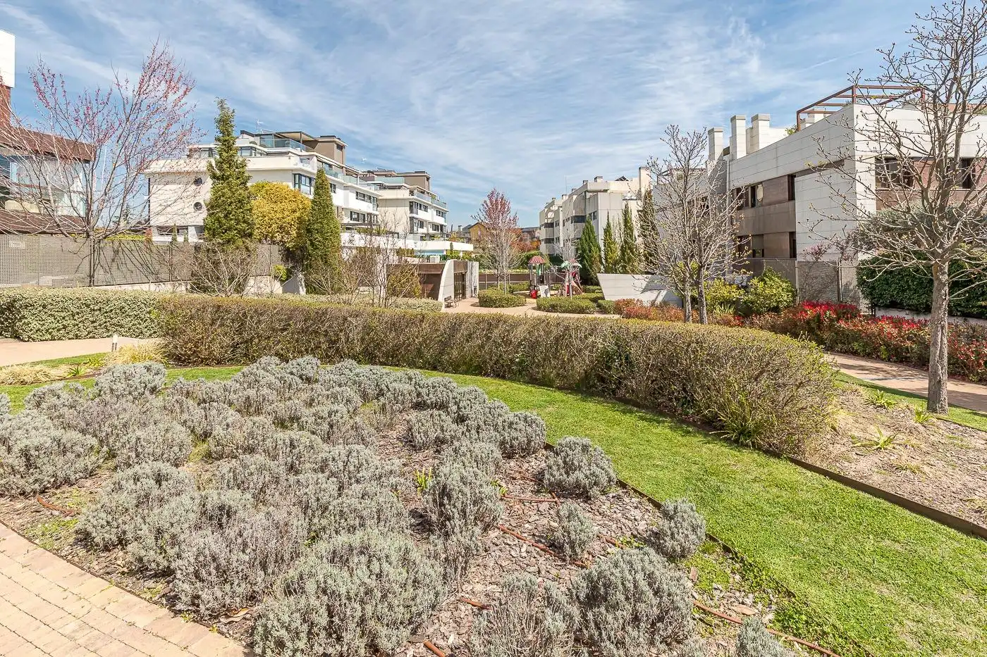 Vista exterior de Àtic en venda en Madrid amb Calefacció
