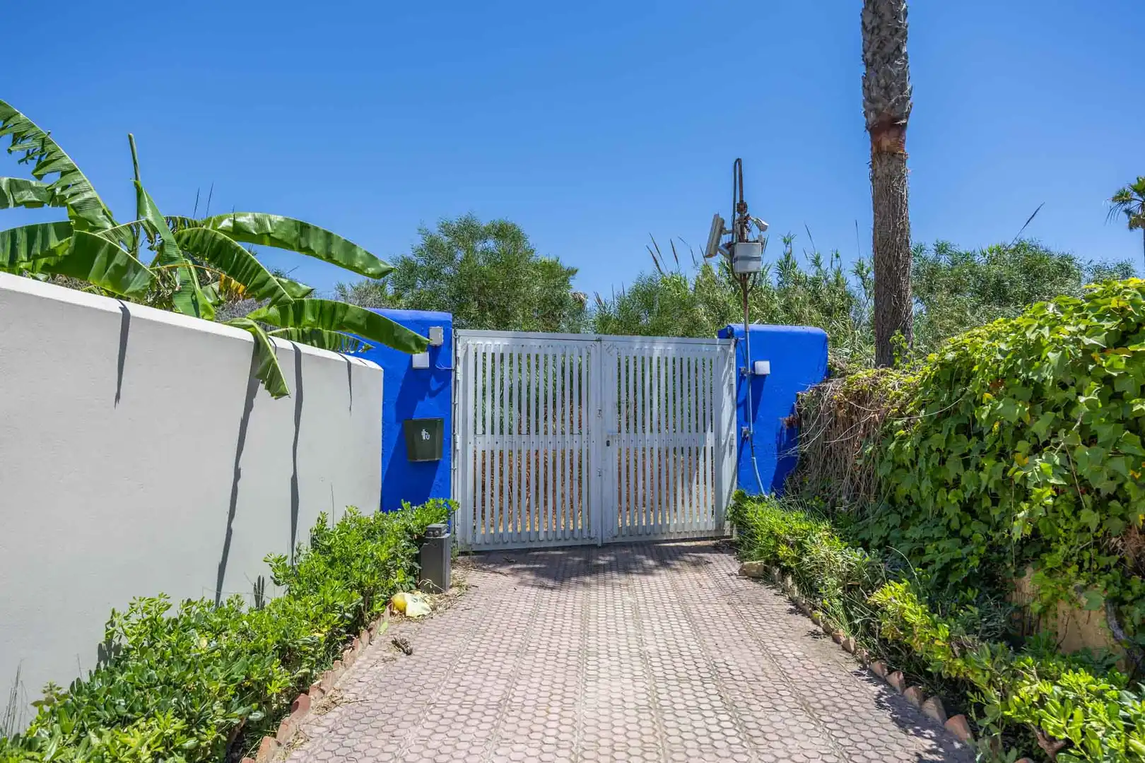 Exterior view of Detached homes for sale in Sotogrande  with Air Conditioner, Private garden and Terrace