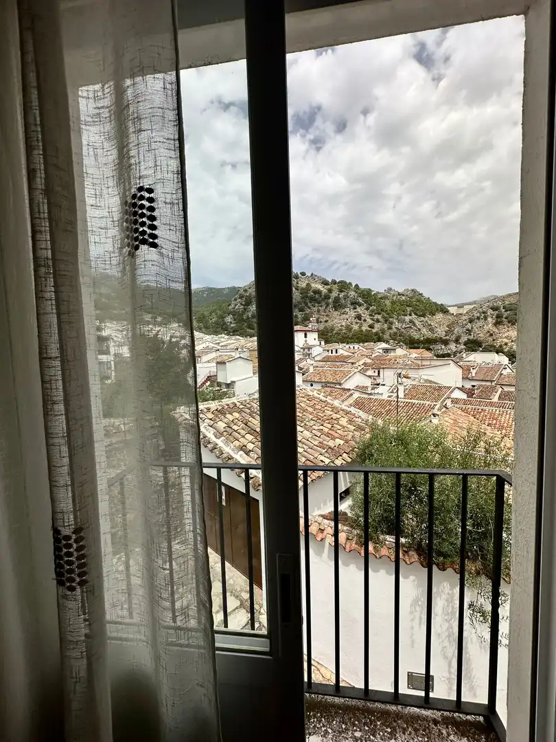 Vista exterior de Casa o chalet en venta en Grazalema con Amueblado y Balcón
