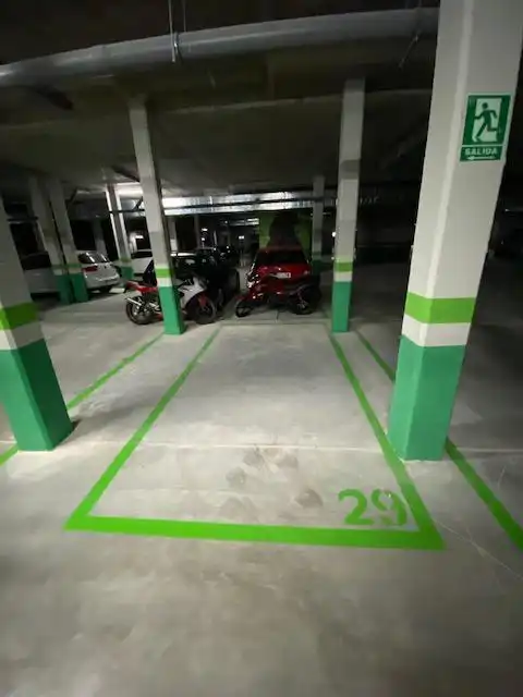 Parking de Piso en venta en Alovera con Calefacción, Trastero y Piscina