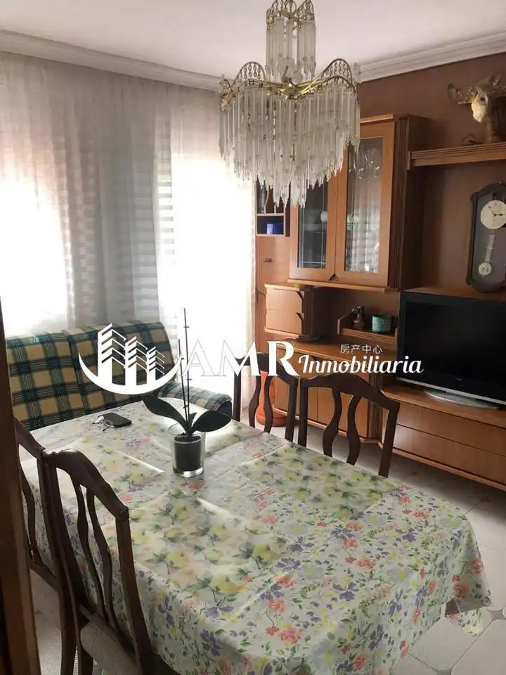 Wohnzimmer von Wohnung zum Verkauf in Reyes