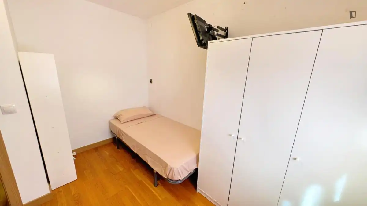 Habitació a Ciudad Jardín - Parque Roma
