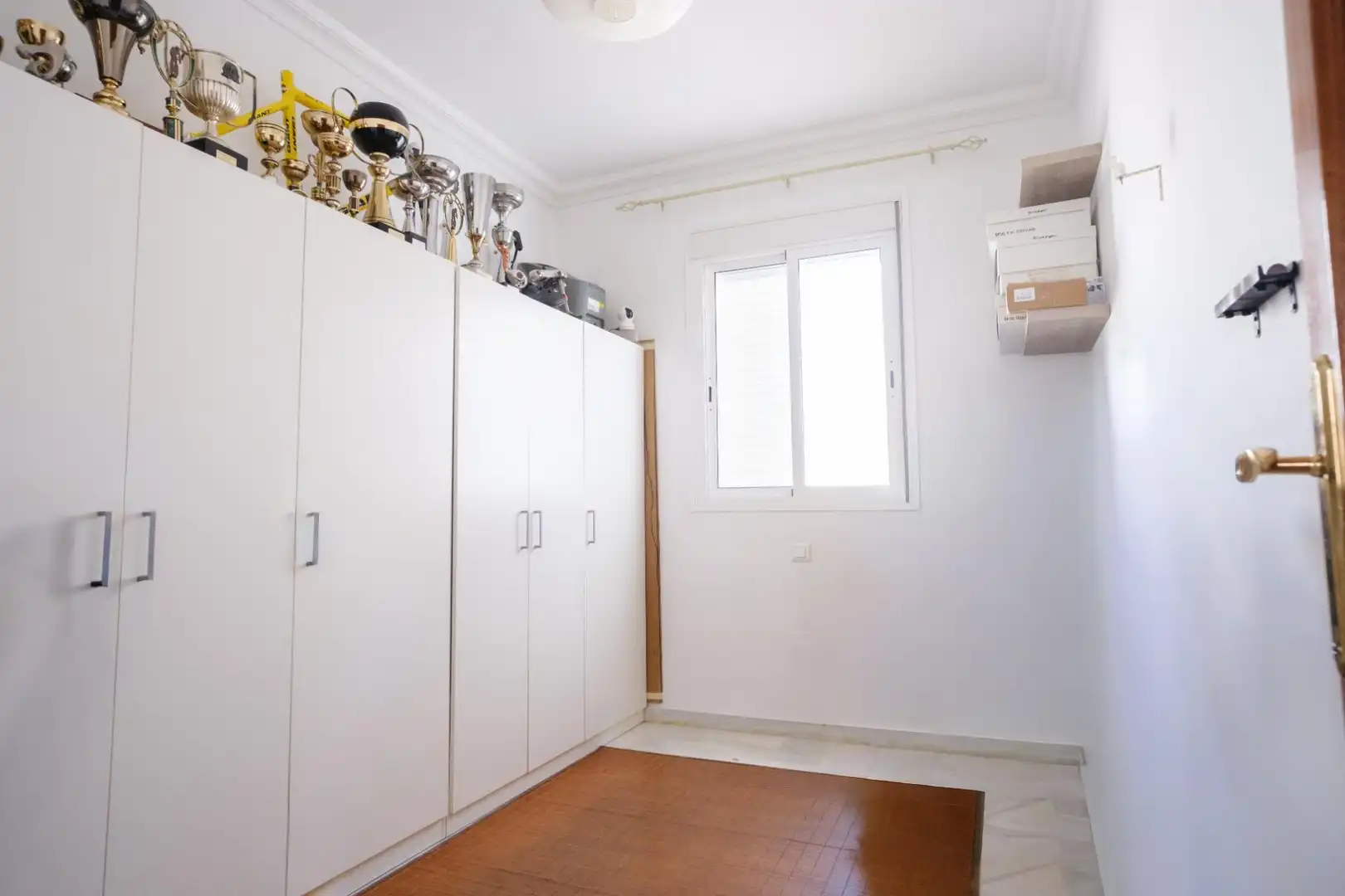 Schlafzimmer von Einfamilien-Reihenhaus zum Verkauf in La Algaba mit Klimaanlage, Heizung und Terrasse