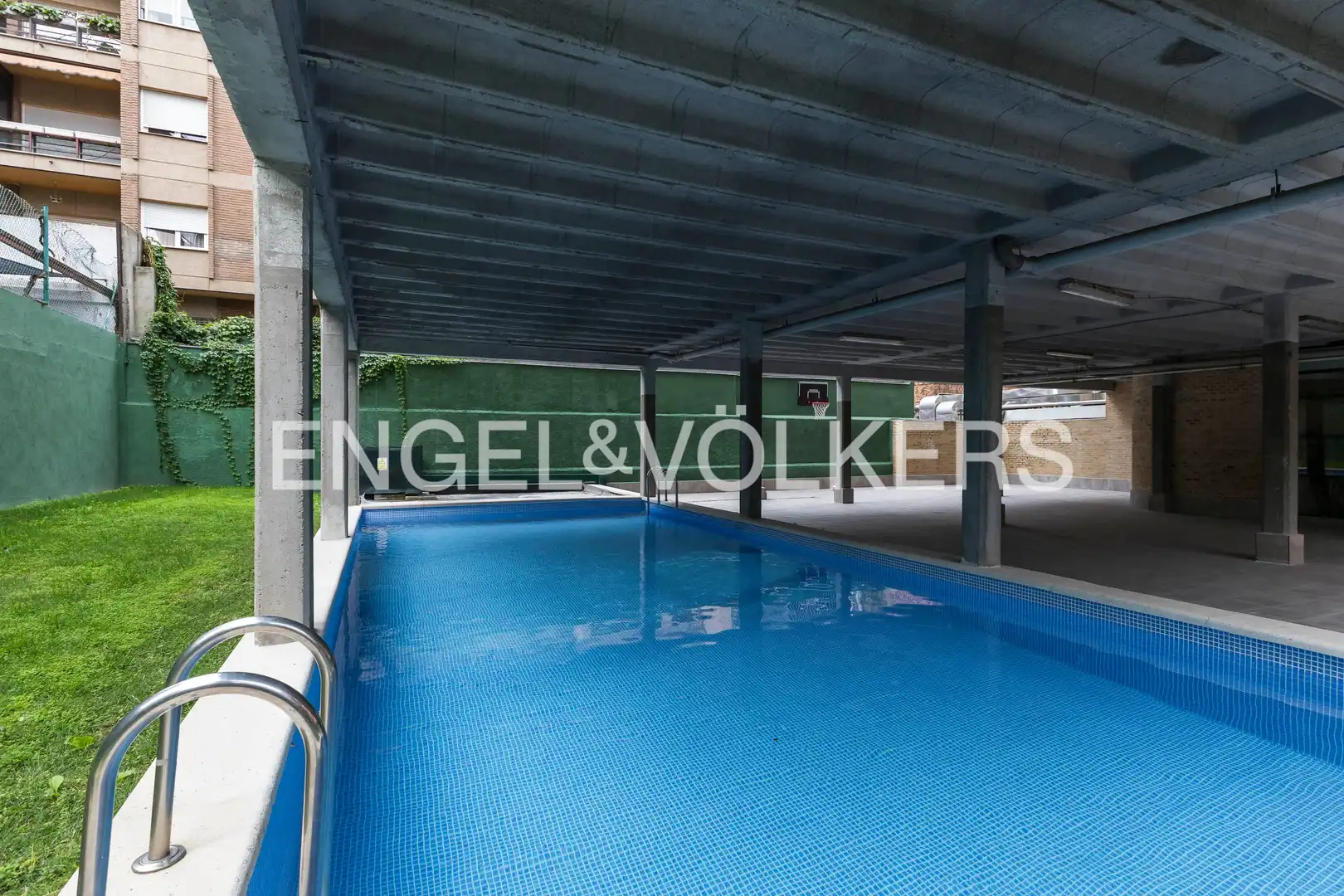 Penthouse with pool for sale in Ciudad Lineal, imagen 2