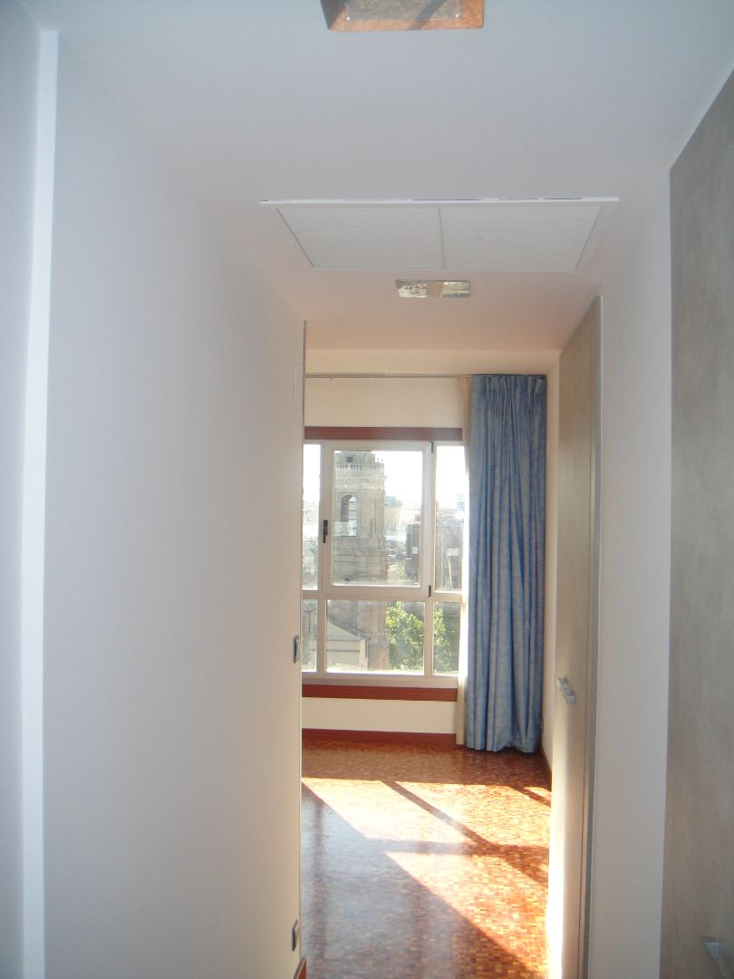 Dormitori de Apartament de lloguer en  Zaragoza Capital amb Aire condicionat, Calefacció i Rentadora