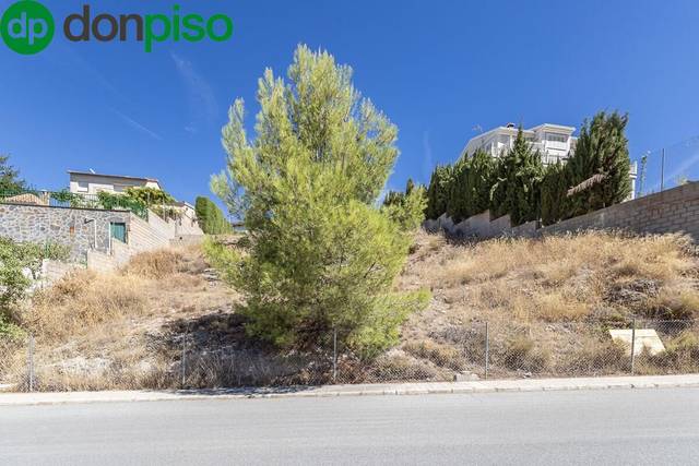 Terreno residencial en Venta en Calle de la Cueva del Olo en Cumbres Verdes