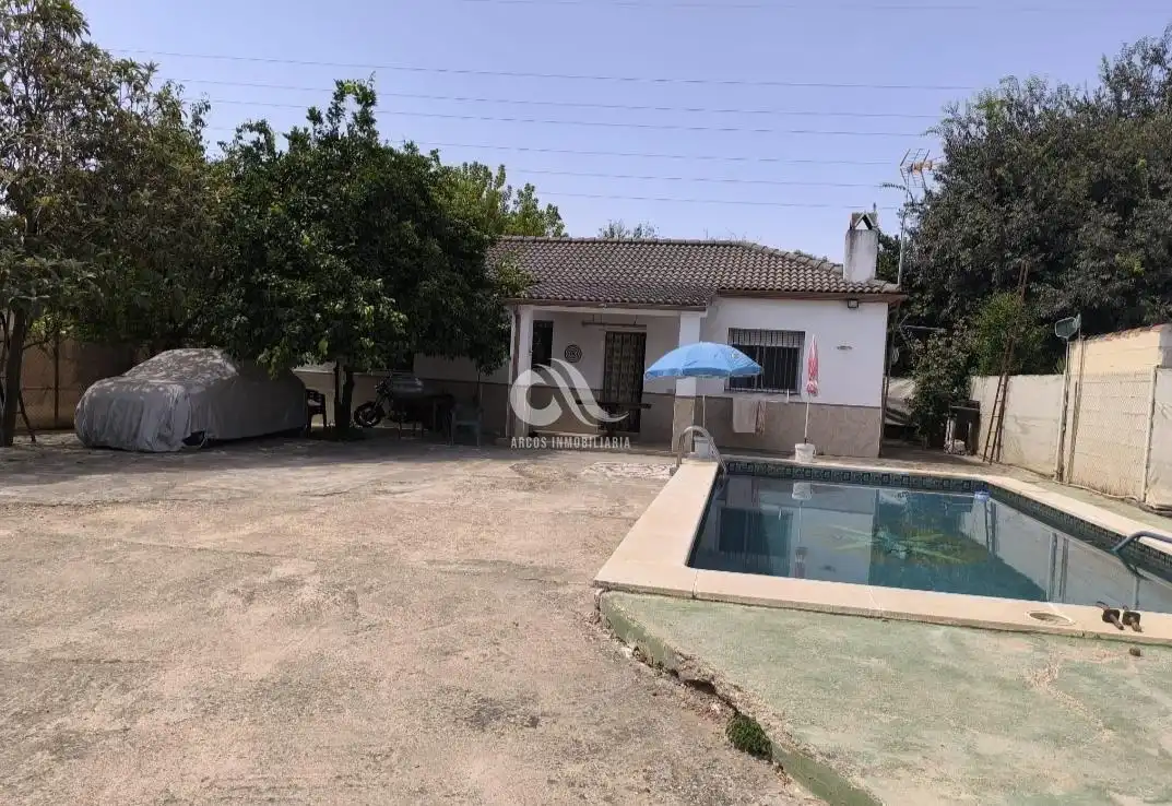 Villa con piscina in vendita a Periurbano Este - Campiña, imagen 2