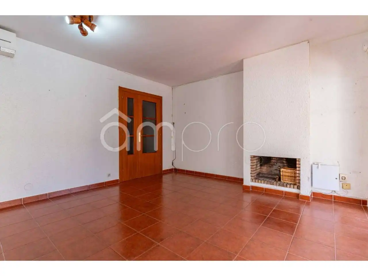 Wohnzimmer von Wohnung zum Verkauf in El Catllar  mit Klimaanlage, Terrasse und Abstellraum