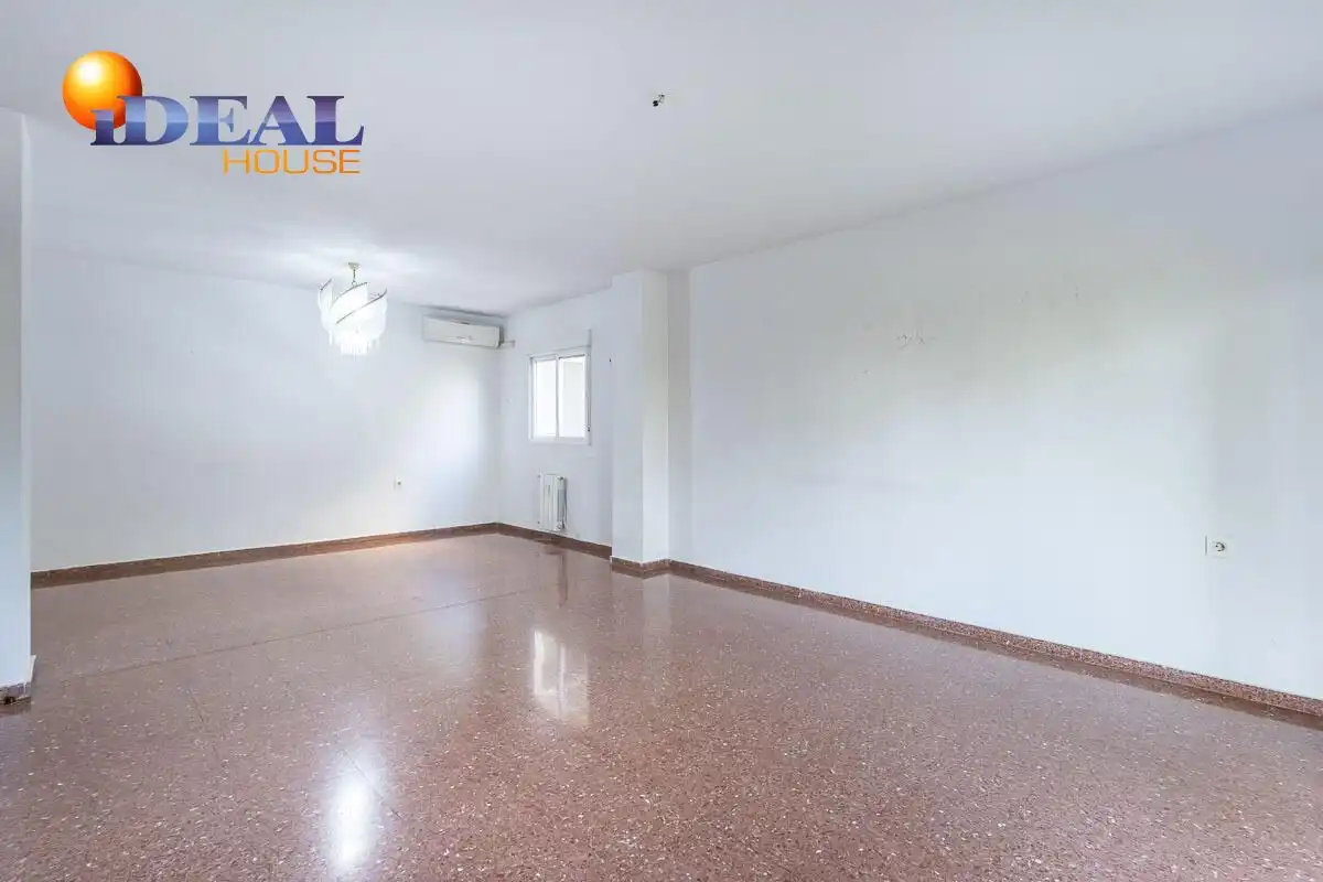 Flat with terrace for sale in Calle del Profesor Agustín Escribano 7, imagen 5