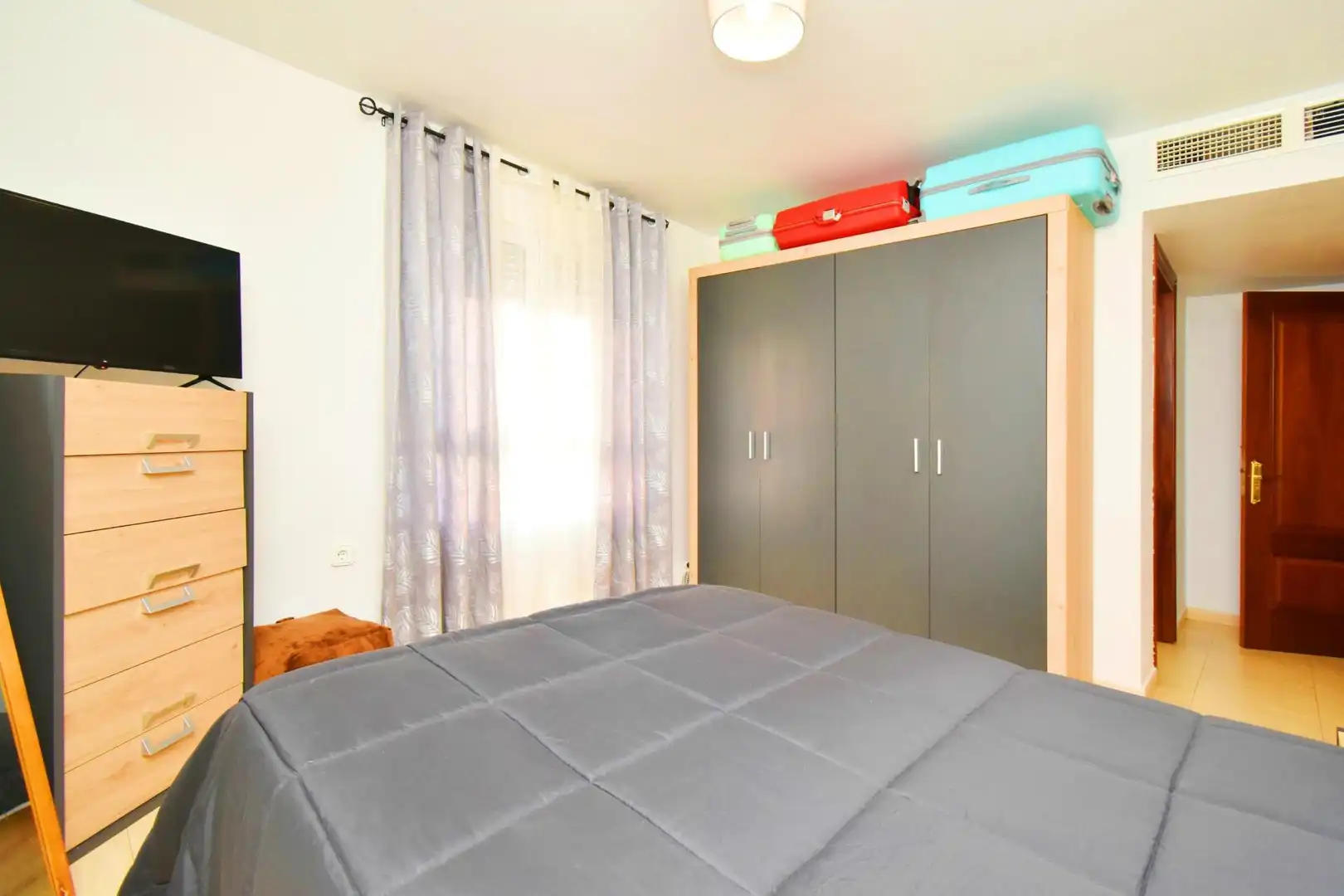Habitación de Piso en venta en Roquetas de Mar con Terraza y Amueblado