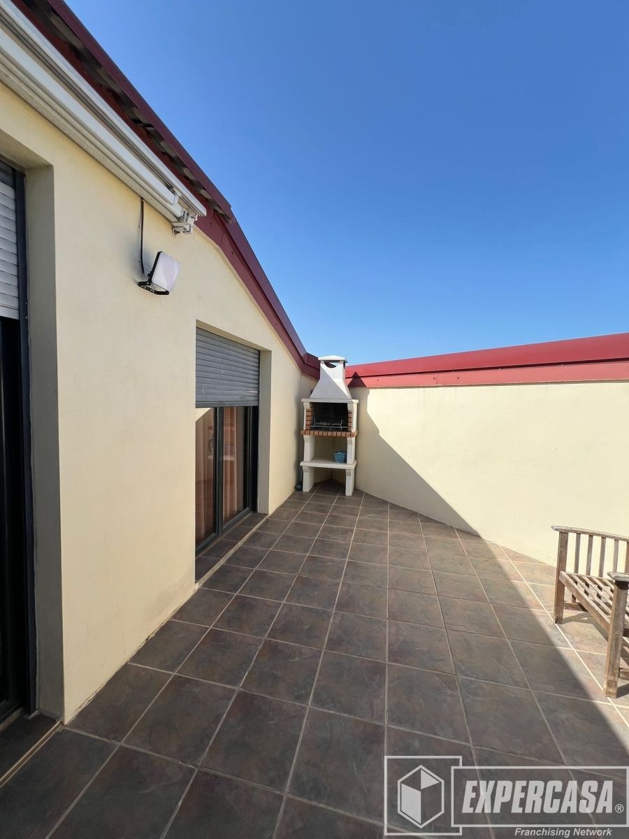 Attic for sale in Picassent