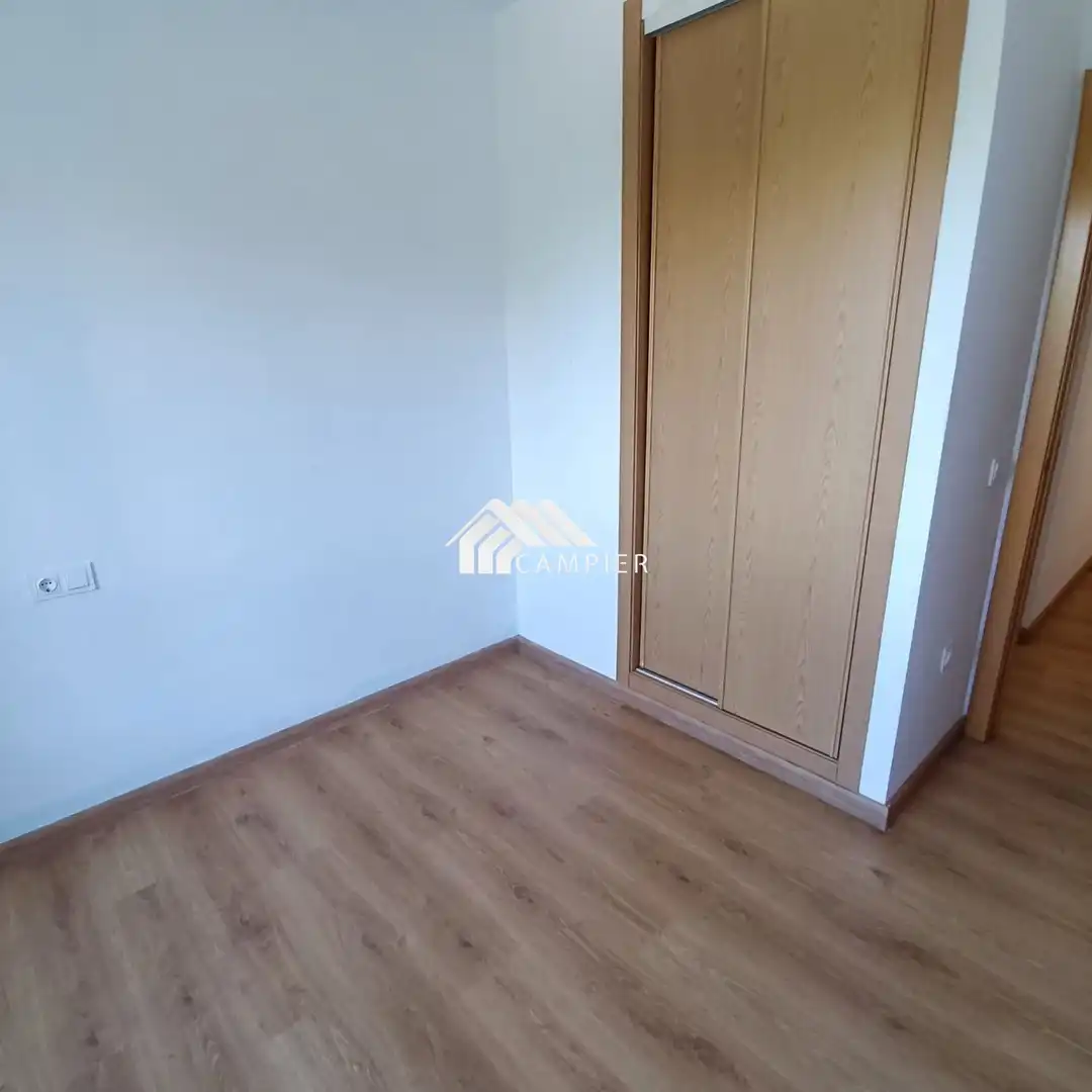 Habitación de Piso en venta en Albacete con Calefacción, Terraza y Trastero
