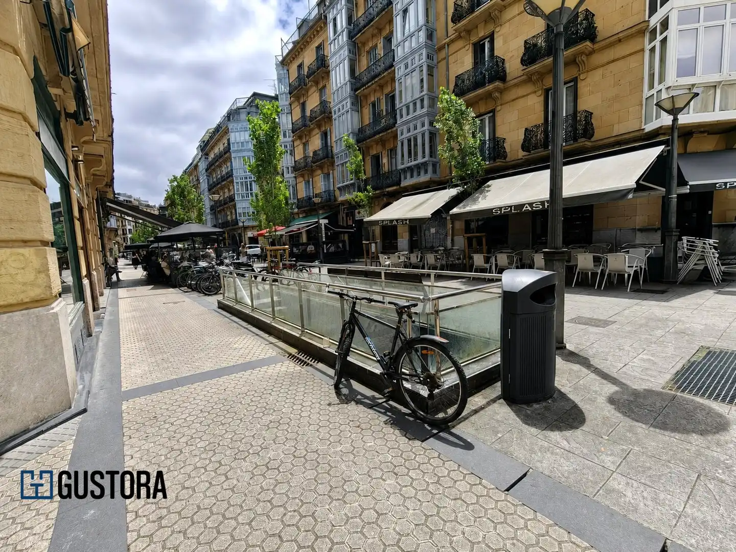 Außenansicht von Wohnung zum Verkauf in Donostia - San Sebastián  mit Klimaanlage, Parkett und Möbliert