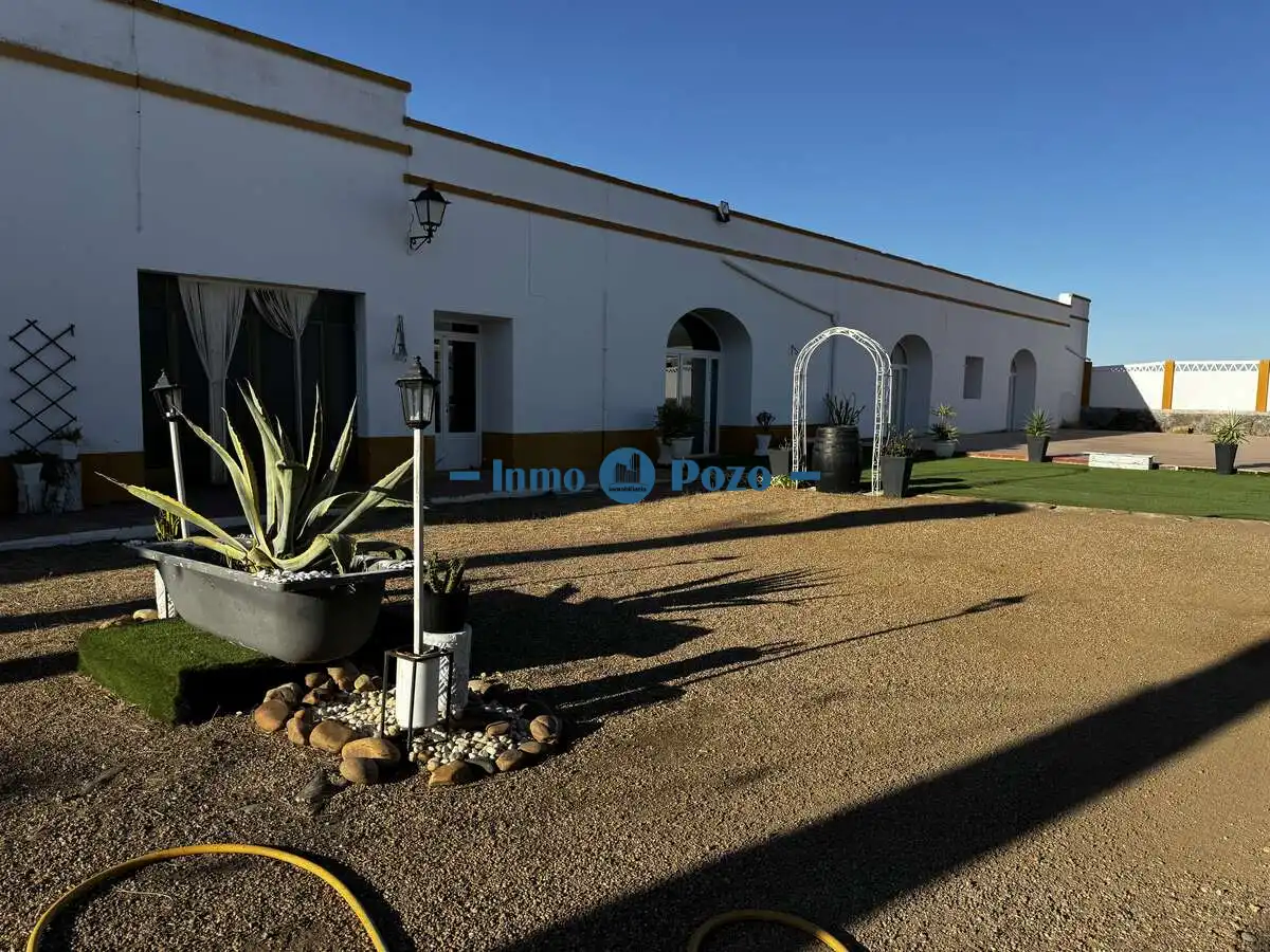 Casa rústica en venda a Almendralejo, imagen 4