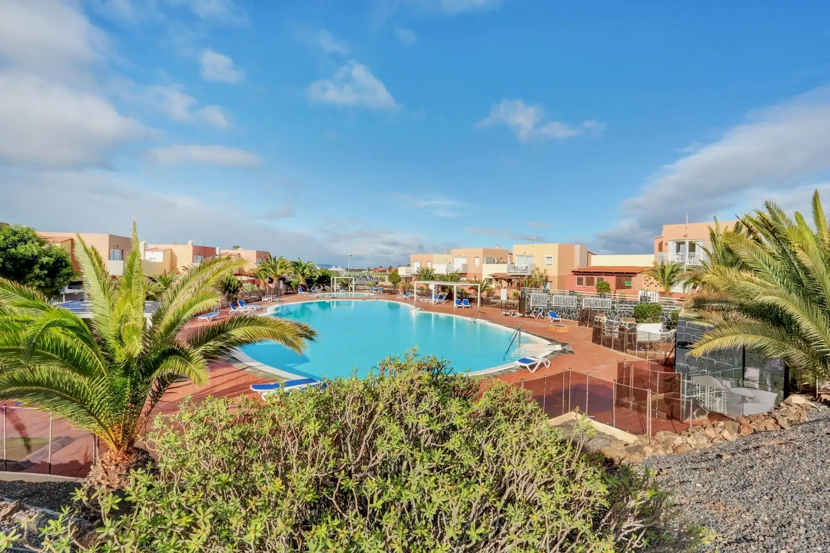 Piscina de Apartamento en venta en La Oliva