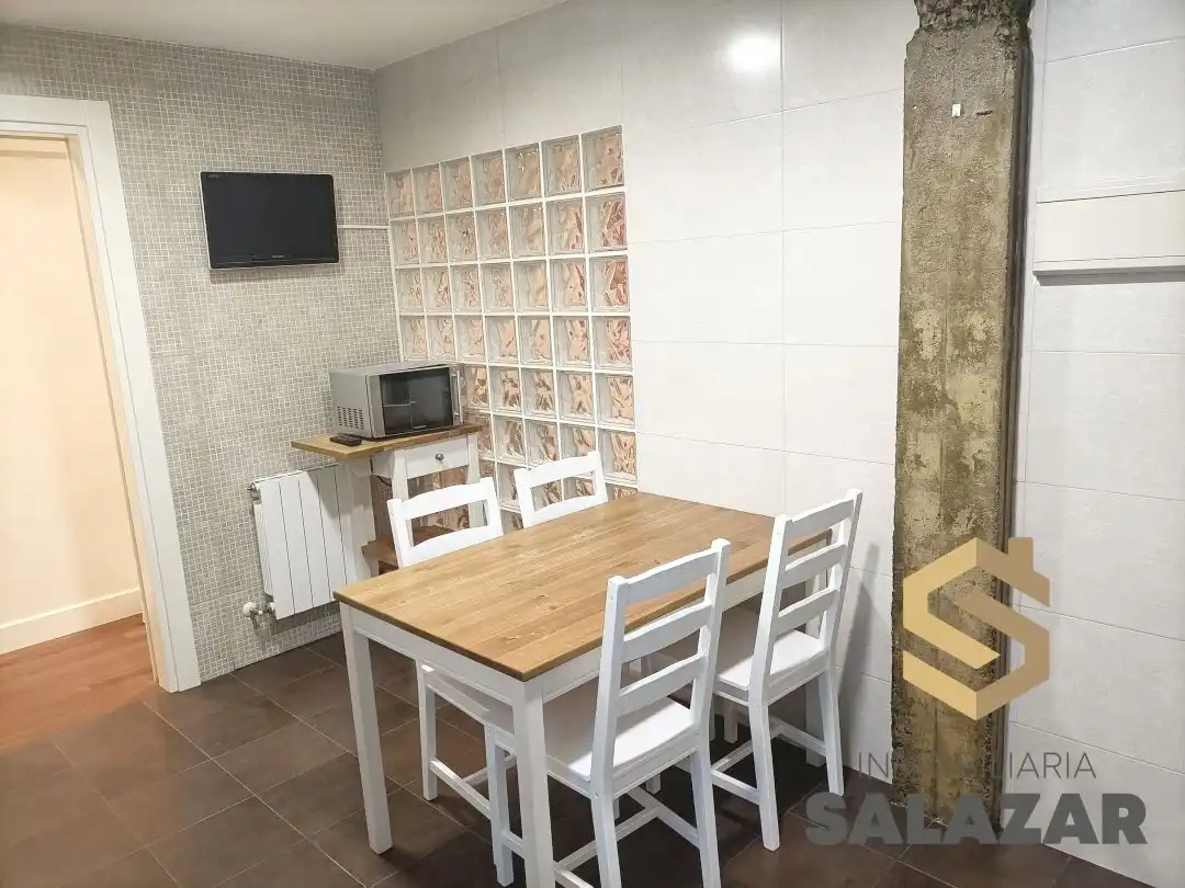 Cocina de Piso de alquiler en Bilbao  con Calefacción, Terraza y Microondas