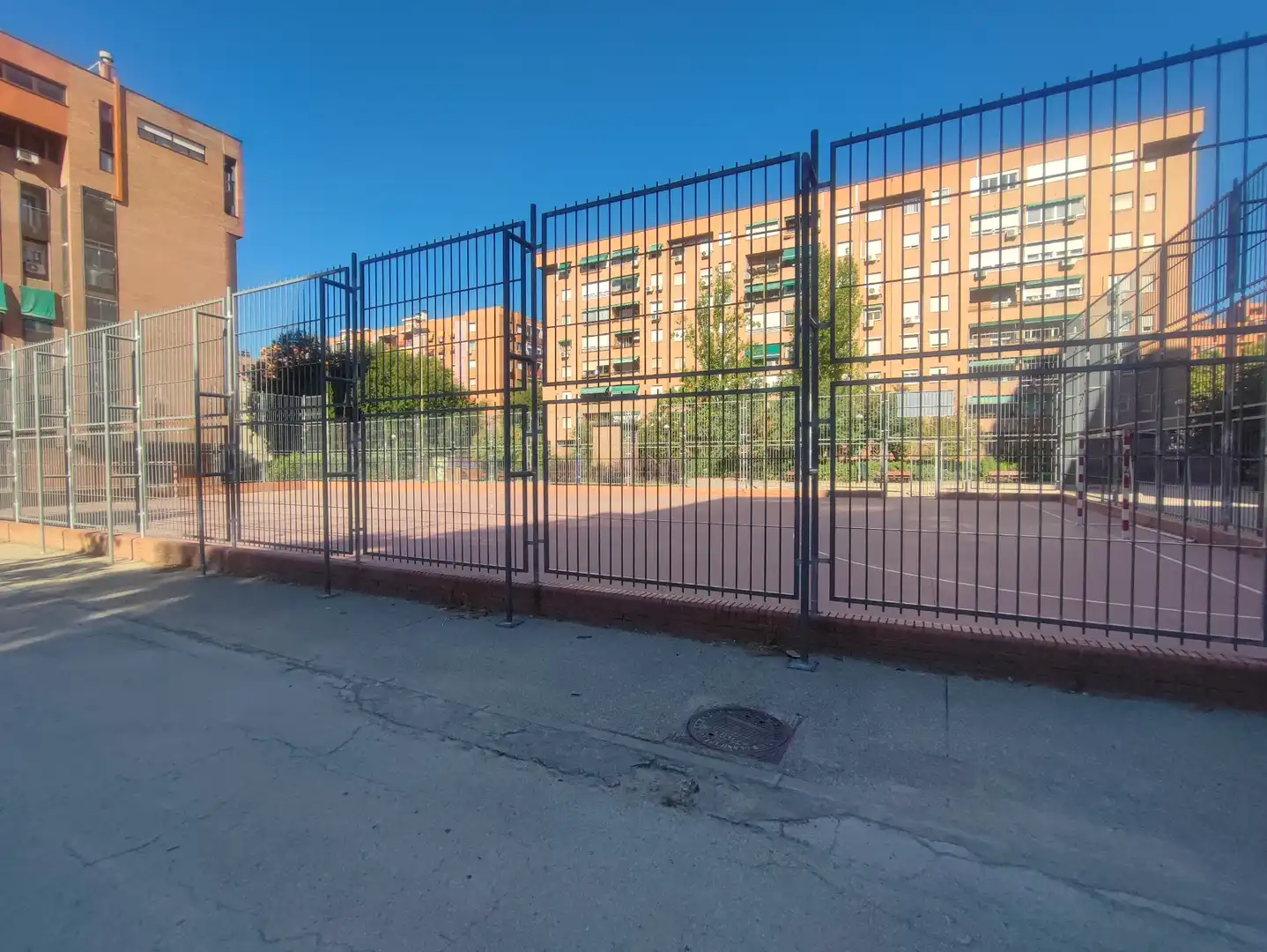 Vista exterior de Piso en venta en Madrid con Aire acondicionado, Calefacción y Jardín privado