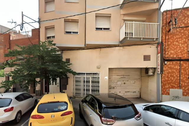 Local comercial en Venta en Carrer Mossèn Antoni Solanas en Vinyets - Molí Vell