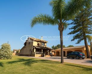 Exterior view of House or chalet for sale in Chiclana de la Frontera  with Private garden, Terrace and Storage room