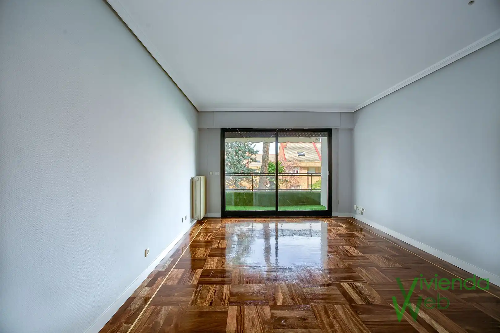 Living room of Flat for rent in Pozuelo de Alarcón  with Air Conditioner, Heating and Private garden