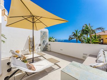Casa con piscina in vendita a del Idafe