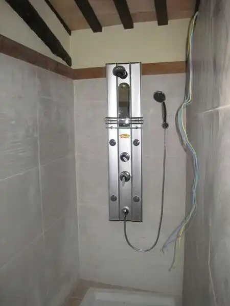 Bany de Pis en venda en Sarroca de Bellera amb Jardí privat