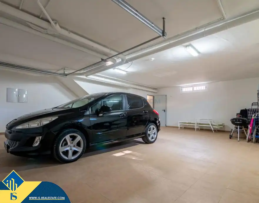 Parking de Dúplex en venta en Torrevieja con Terraza, Amueblado y Piscina comunitaria
