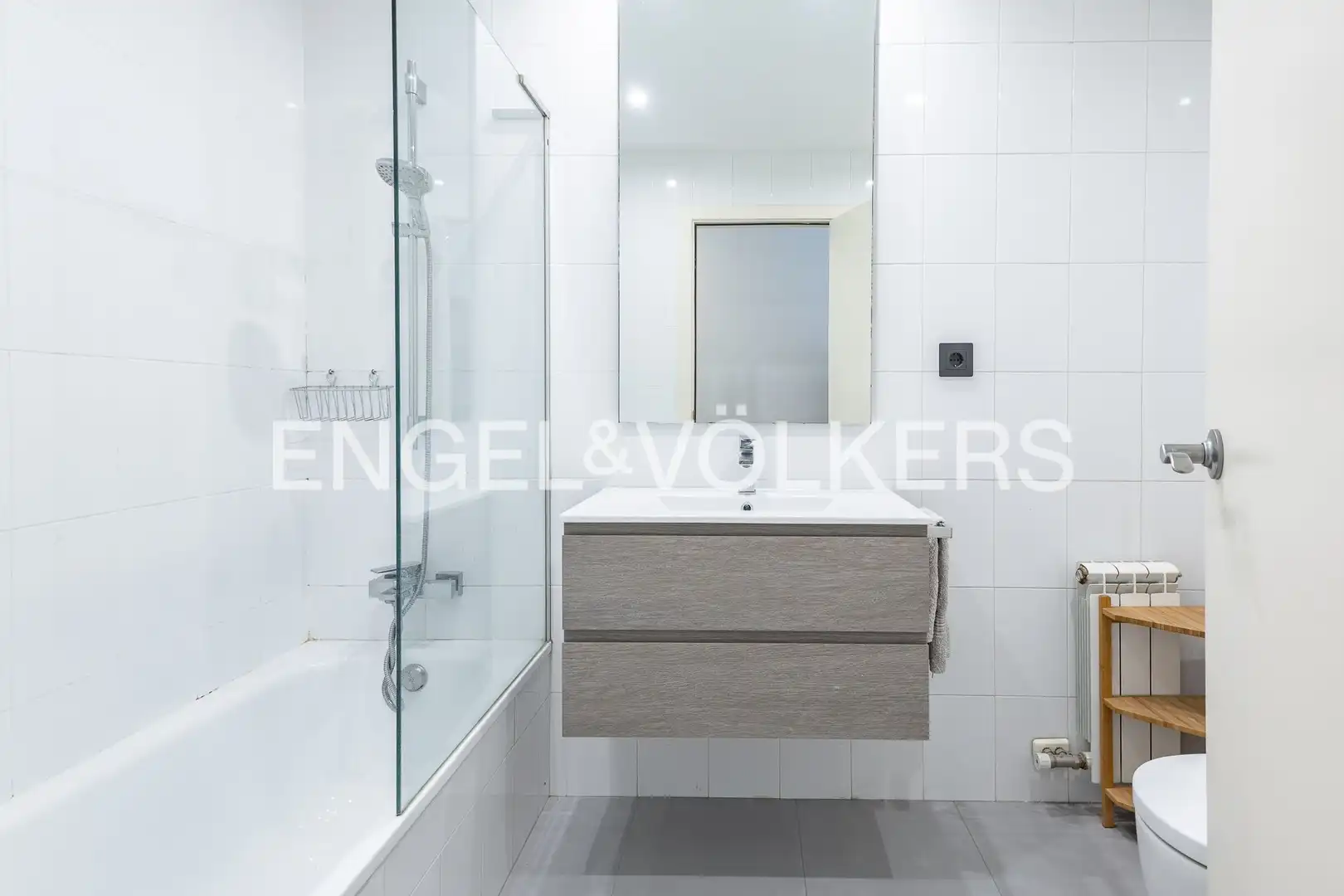 Baño de Dúplex en venta en Montgat con Aire acondicionado, Calefacción y Jardín privado