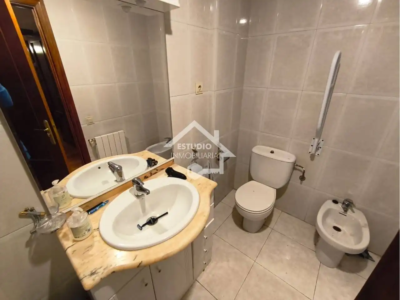Baño de Piso en venta en Mendavia con Aire acondicionado, Calefacción y Parquet
