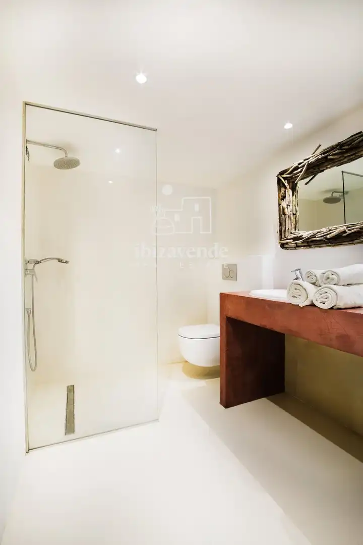 Bathroom of Houses for sale in Santa Eulària des Riu  with Air Conditioner, Private garden and Terrace