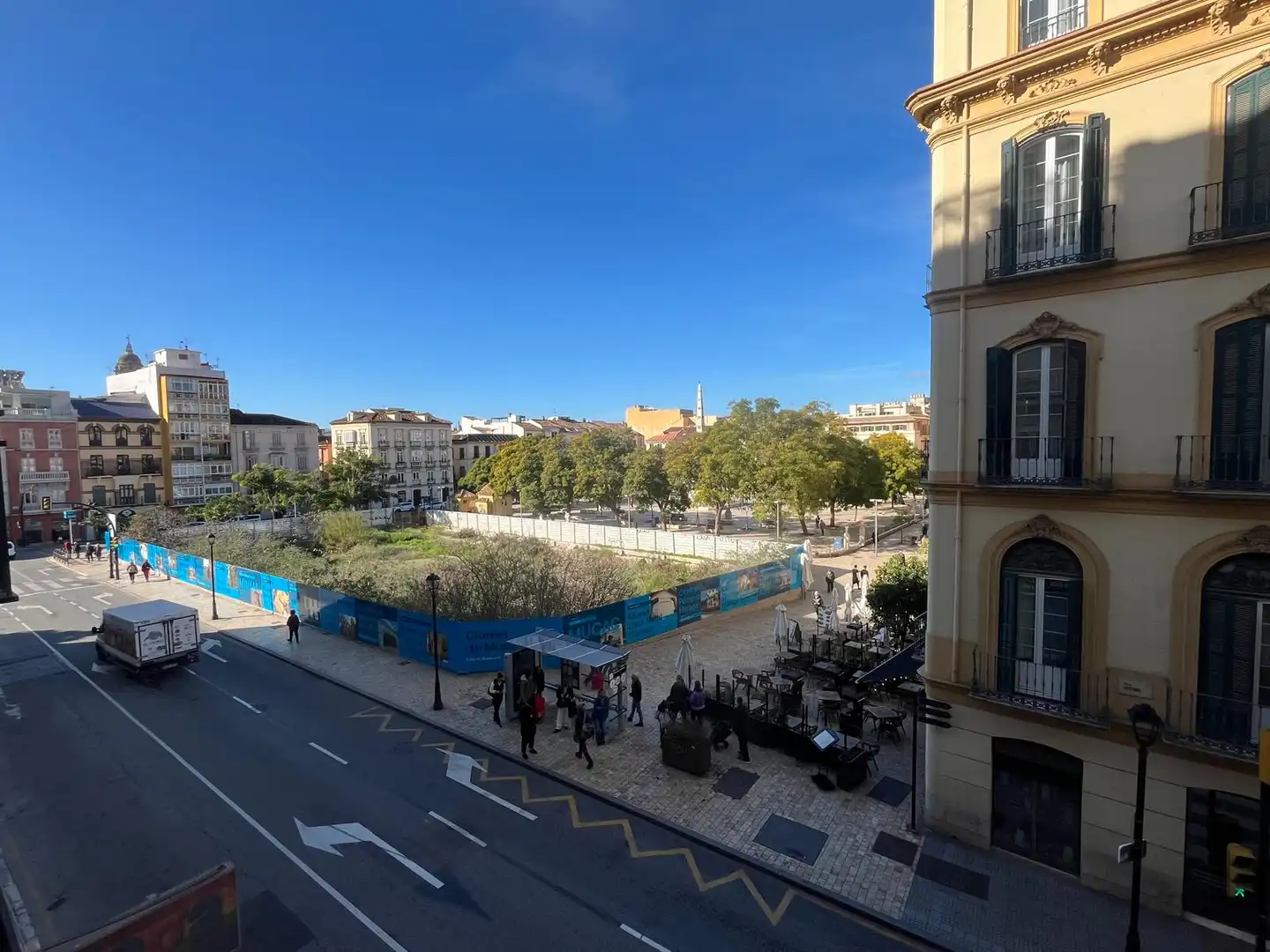 Vista exterior de Pis en venda en Málaga amb Aire condicionat