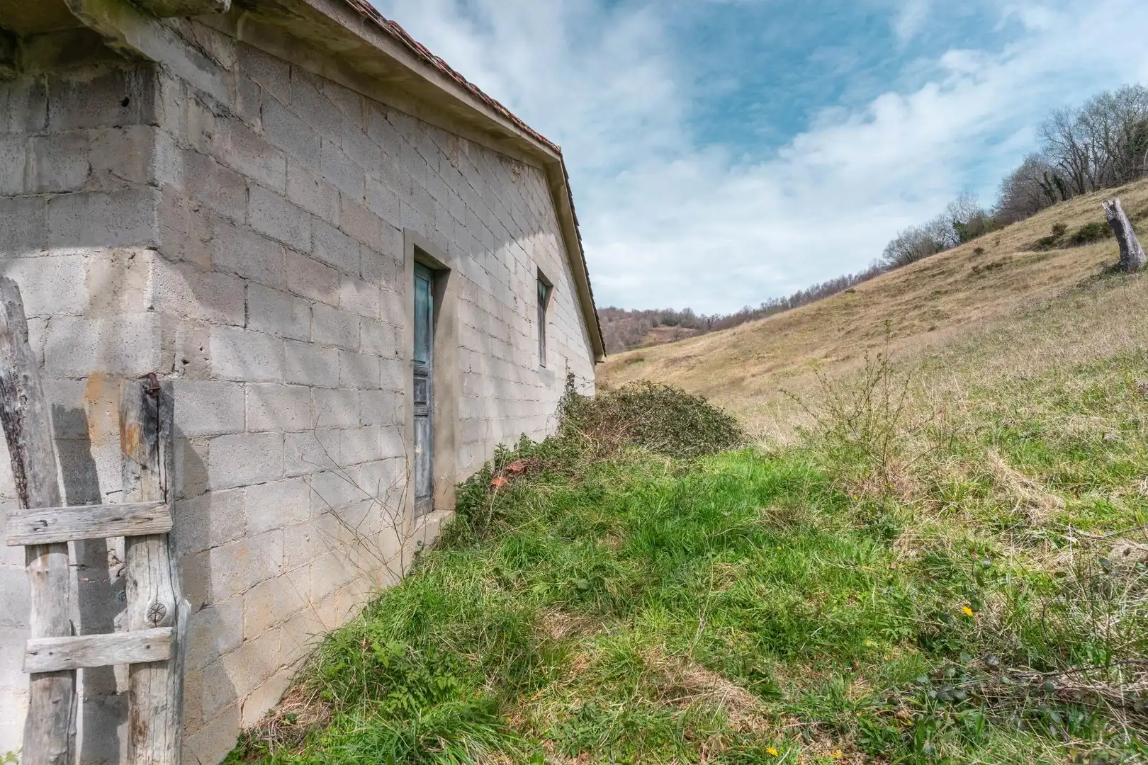 Exterior view of Land for sale in Riosa