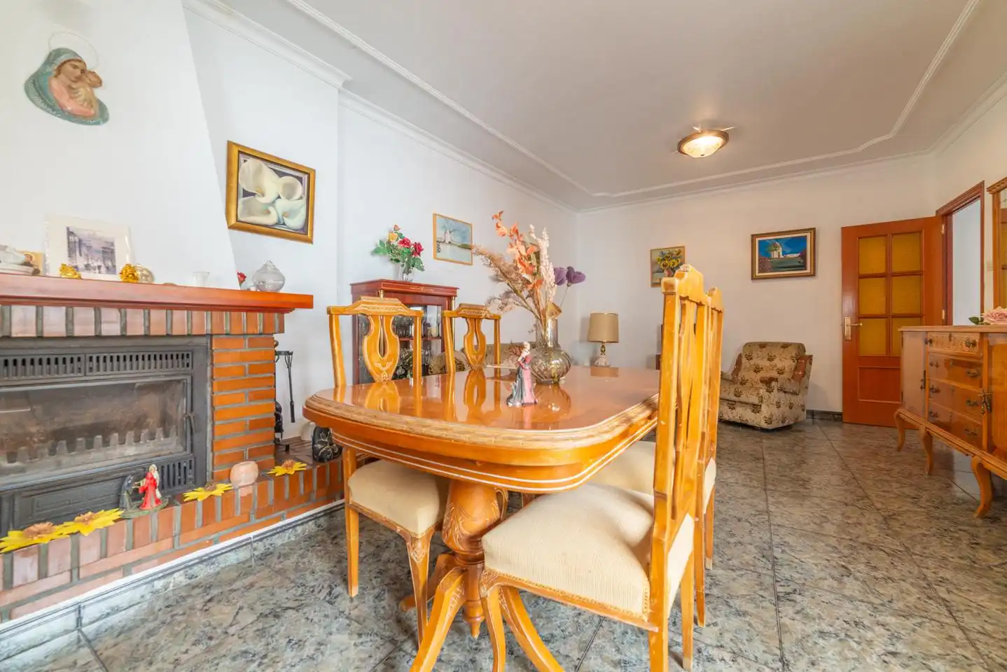 Menjador de Casa o xalet en venda en San Pedro del Pinatar amb Aire condicionat, Jardí privat i Terrassa