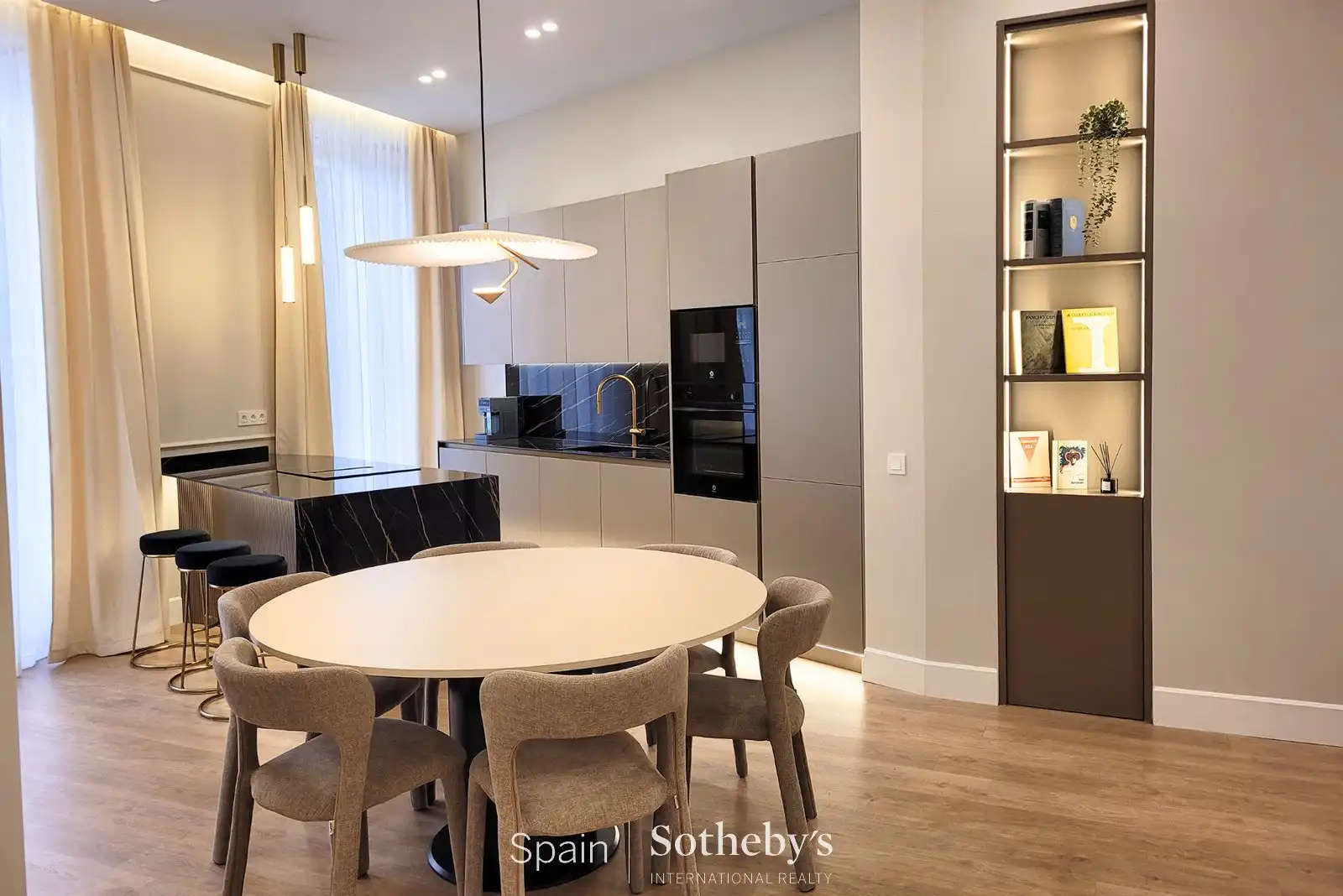 Apartamento con ascensor en venta en Calle del Barco, imagen 31