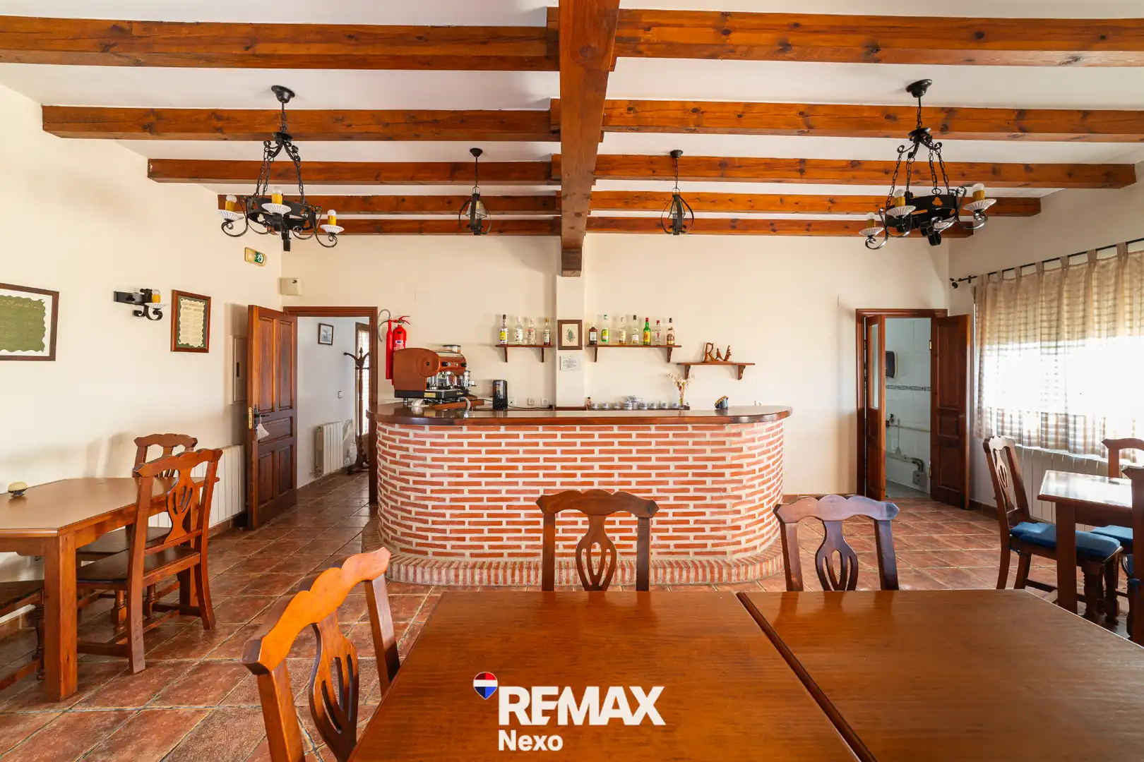 Buildings for sale in San Llorente