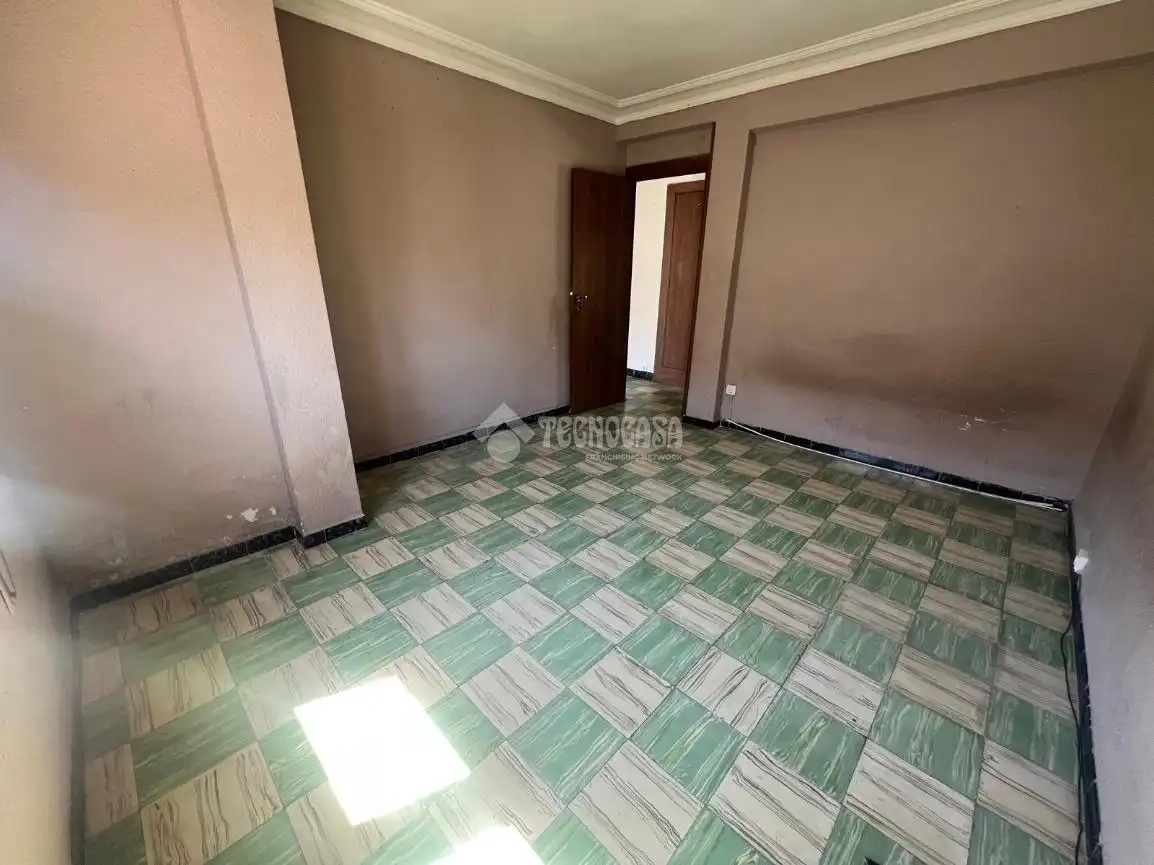 Bedroom of Flat for sale in Zaragoza  with Balcony
